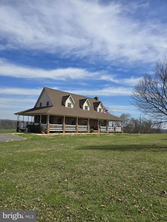 9185 HIGH ROCK RD, New Park, PA 17352