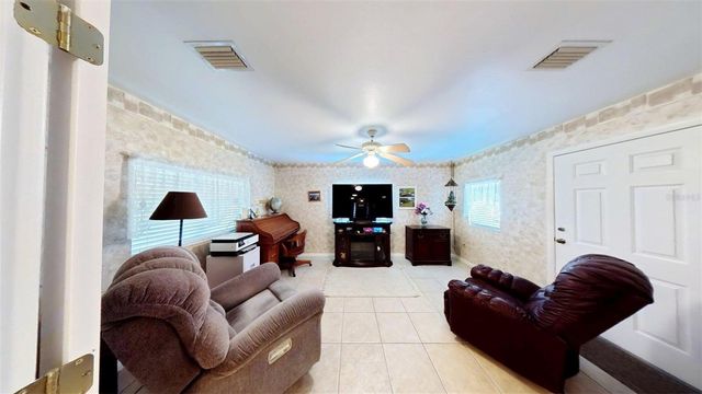 1410 NEW ABBEY AVENUE, Leesburg, FL 34788