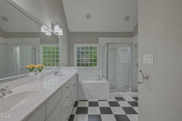 112 Pahlmeyer Place, Cary, NC 27519