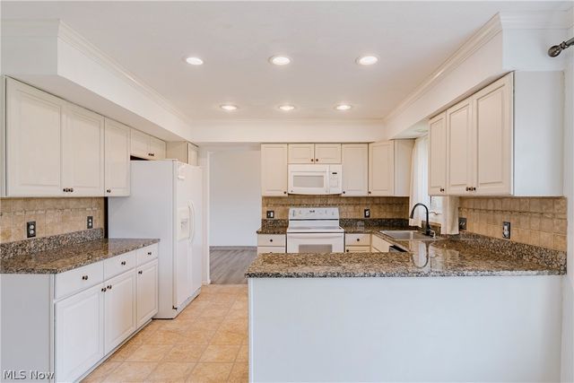 5880 Deepwood Trail, Solon, OH 44139