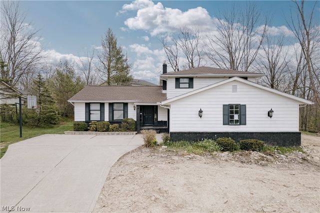 5880 Deepwood Trail, Solon, OH 44139