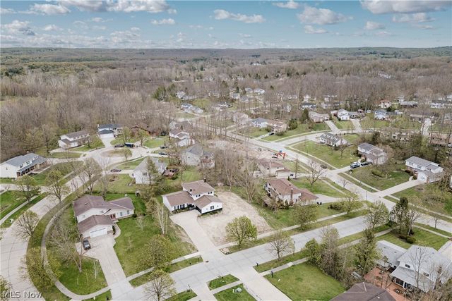 5880 Deepwood Trail, Solon, OH 44139