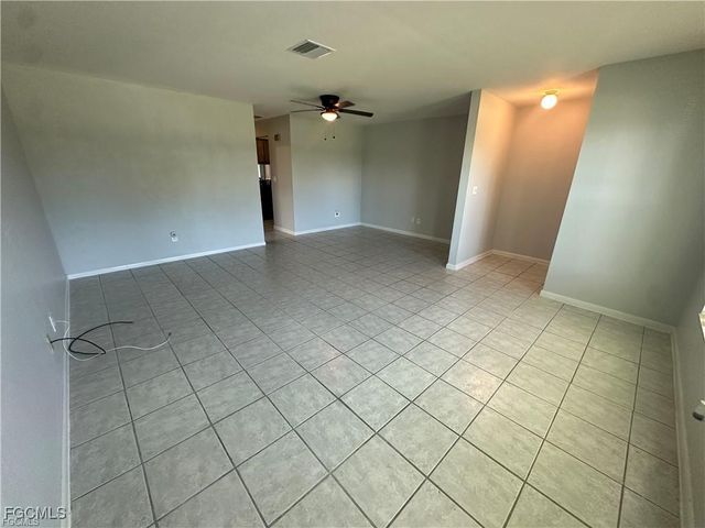 518-520 SE 6TH PL, Cape Coral, FL 33990