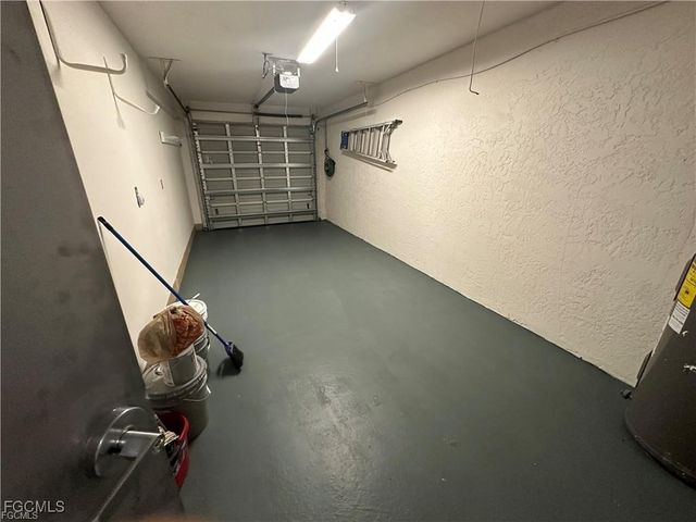 518-520 SE 6TH PL, Cape Coral, FL 33990