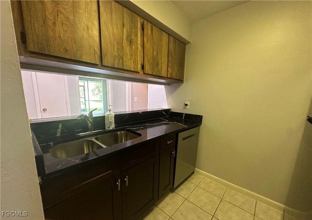 518-520 SE 6TH PL, Cape Coral, FL 33990