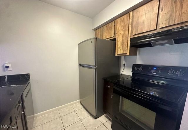 518-520 SE 6TH PL, Cape Coral, FL 33990