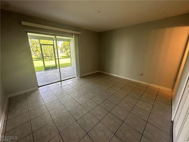 518-520 SE 6TH PL, Cape Coral, FL 33990