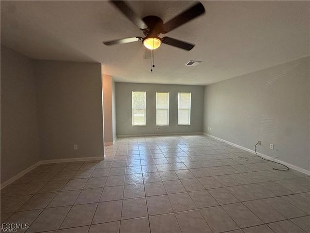 518-520 SE 6TH PL, Cape Coral, FL 33990