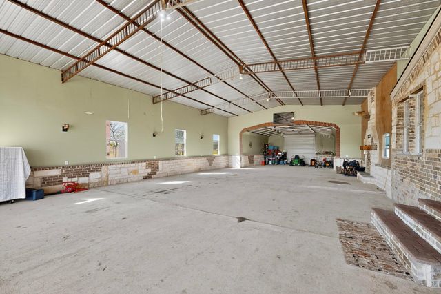 18729 County Road 620, Venus, TX 76084