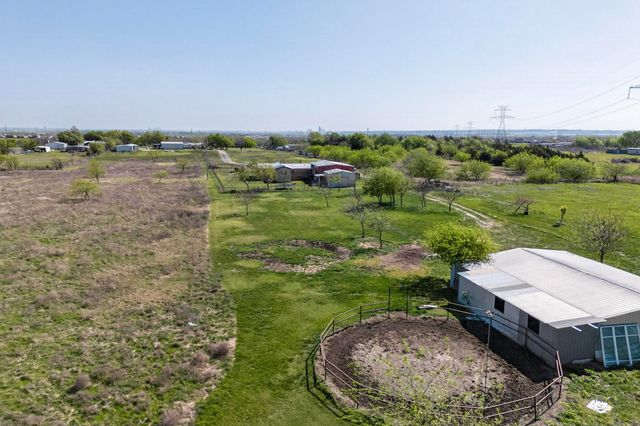 18729 County Road 620, Venus, TX 76084