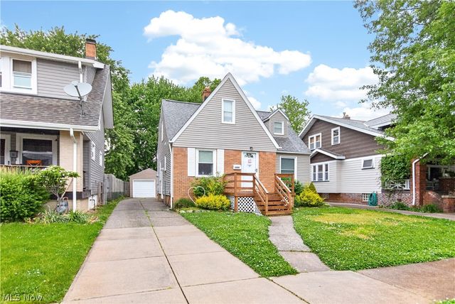 6806 Dartworth Drive, Parma, OH 44129