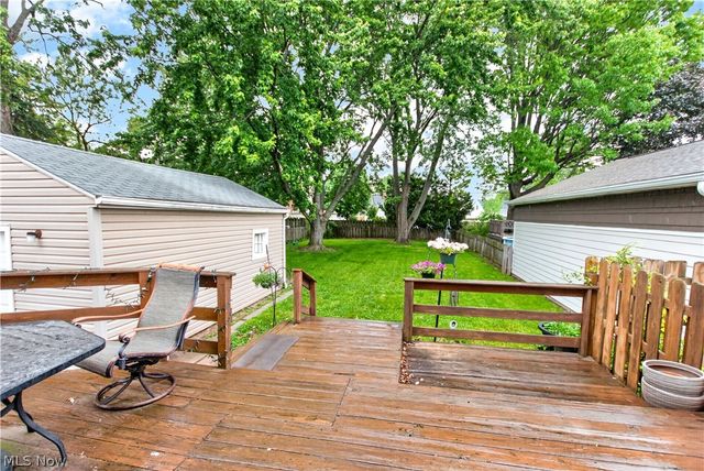 6806 Dartworth Drive, Parma, OH 44129