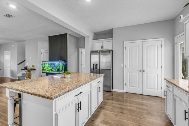 1911 Albarado Trl, Murfreesboro, TN 37128