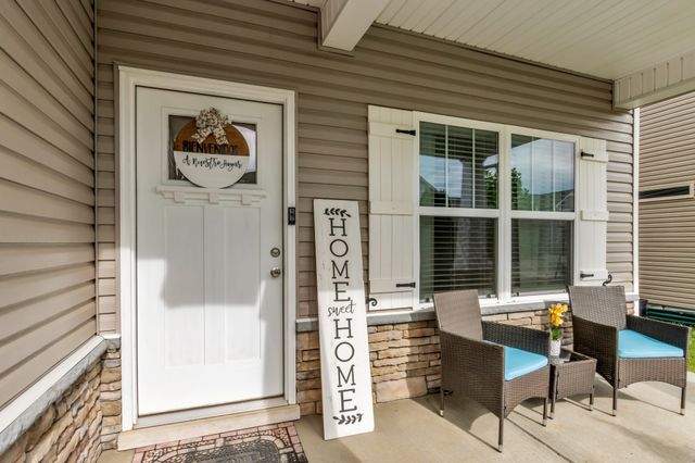 1911 Albarado Trl, Murfreesboro, TN 37128