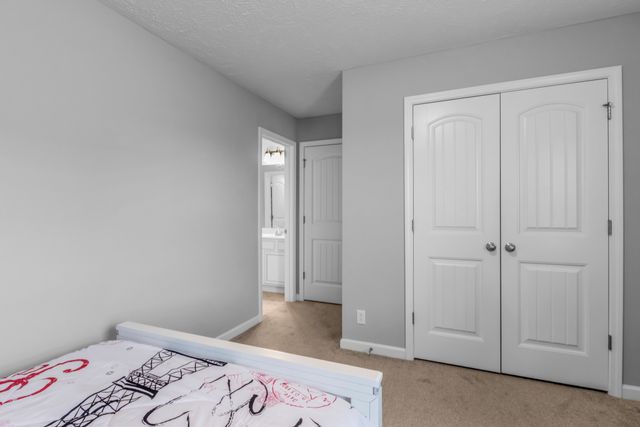 1911 Albarado Trl, Murfreesboro, TN 37128