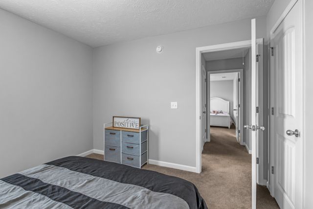1911 Albarado Trl, Murfreesboro, TN 37128