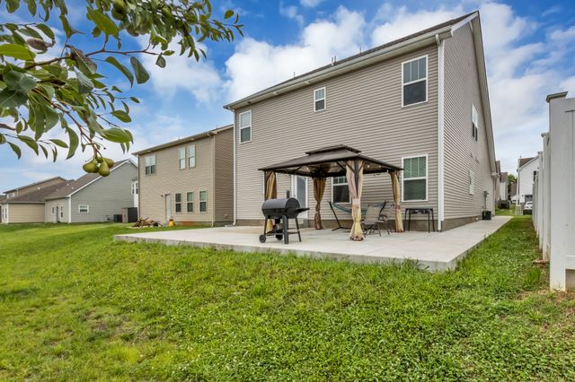 1911 Albarado Trl, Murfreesboro, TN 37128