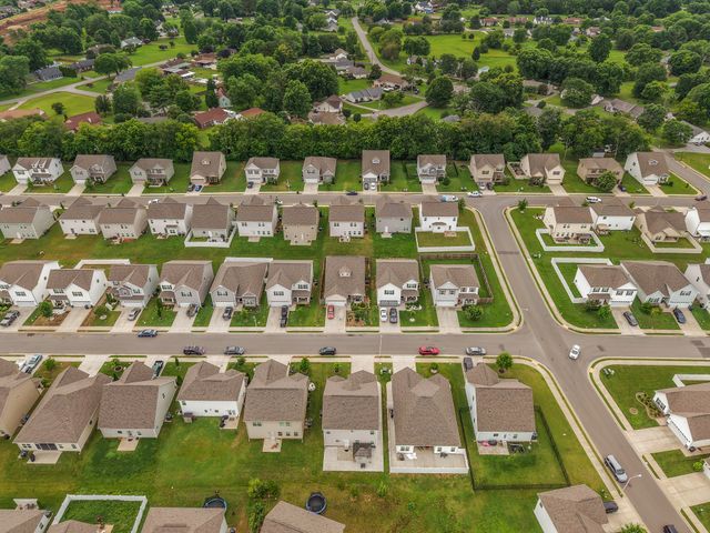 1911 Albarado Trl, Murfreesboro, TN 37128