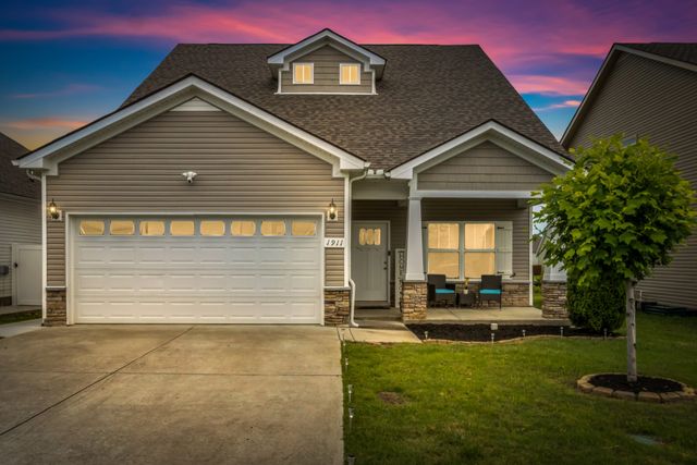 1911 Albarado Trl, Murfreesboro, TN 37128