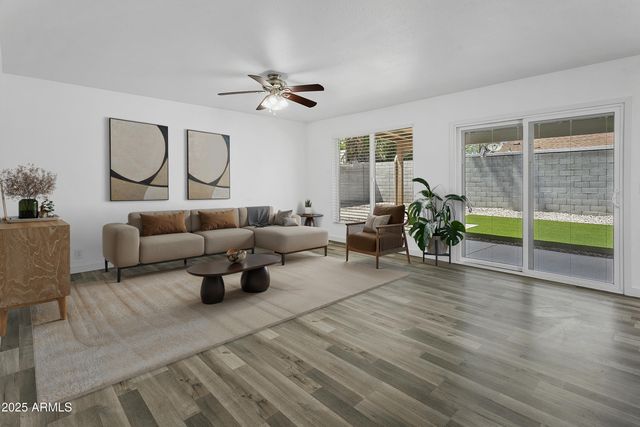 426 E Morrow Drive, Phoenix, AZ 85024