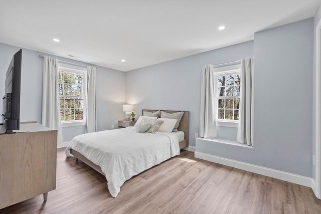 31 Manor Road, Bolton, MA 01740