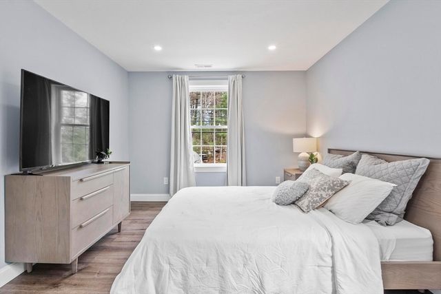 31 Manor Road, Bolton, MA 01740