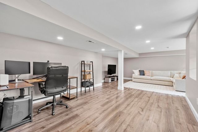 31 Manor Road, Bolton, MA 01740