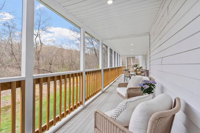 31 Manor Road, Bolton, MA 01740