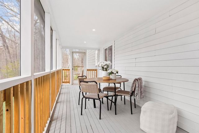 31 Manor Road, Bolton, MA 01740