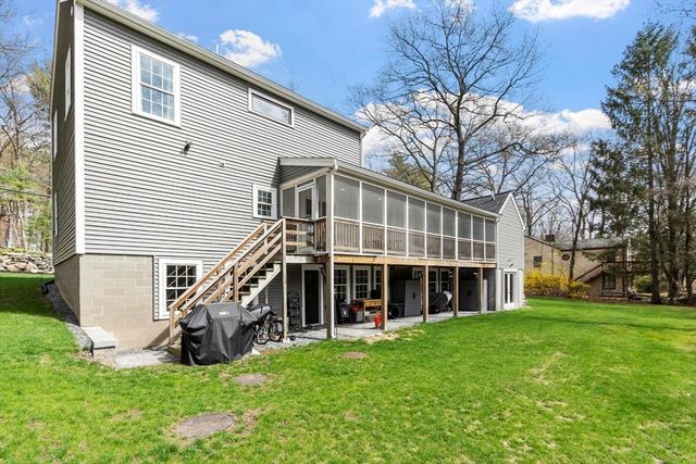 31 Manor Road, Bolton, MA 01740
