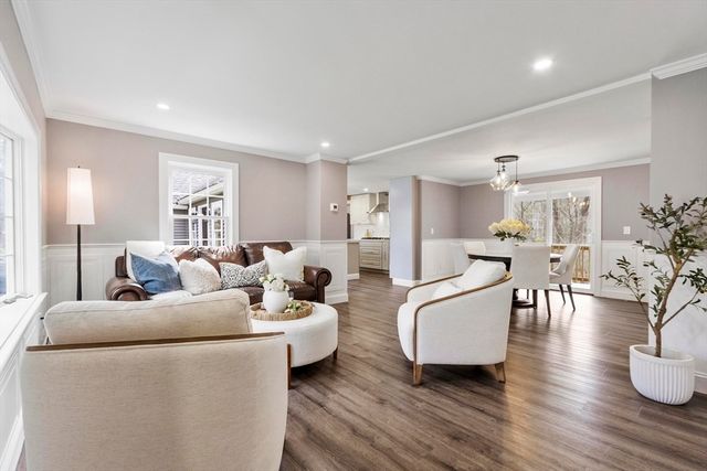 31 Manor Road, Bolton, MA 01740