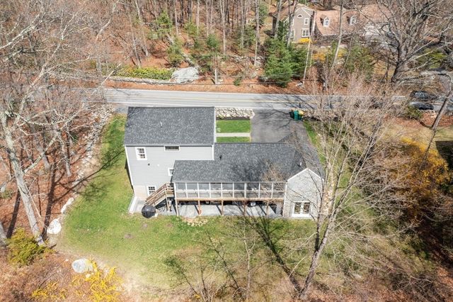 31 Manor Road, Bolton, MA 01740