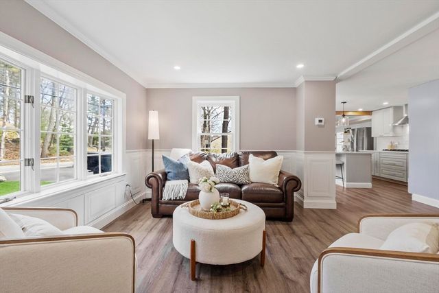 31 Manor Road, Bolton, MA 01740