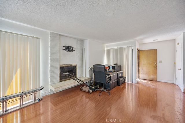 145 W Hillcrest Boulevard, Inglewood, CA 90301