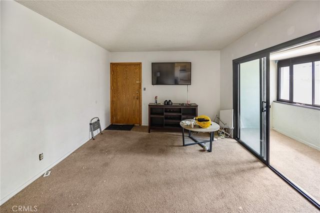 145 W Hillcrest Boulevard, Inglewood, CA 90301