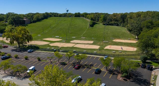 5543 E Lake Drive A, Lisle, IL 60532