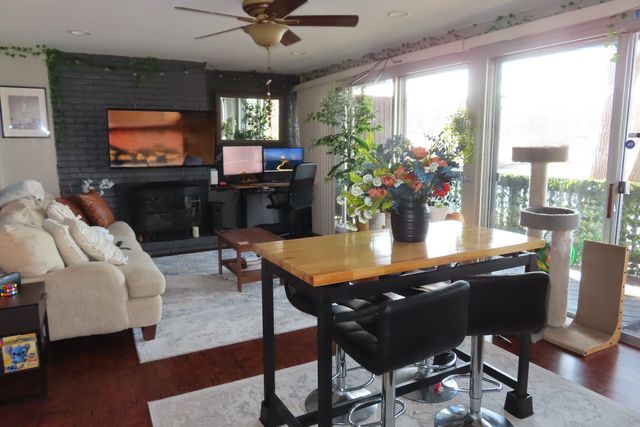 5543 E Lake Drive A, Lisle, IL 60532