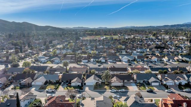 2175 N Marlies, Simi Valley, CA 93063