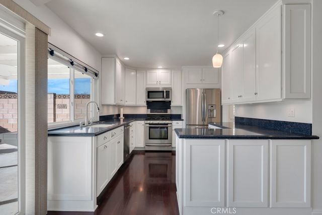 2175 N Marlies, Simi Valley, CA 93063