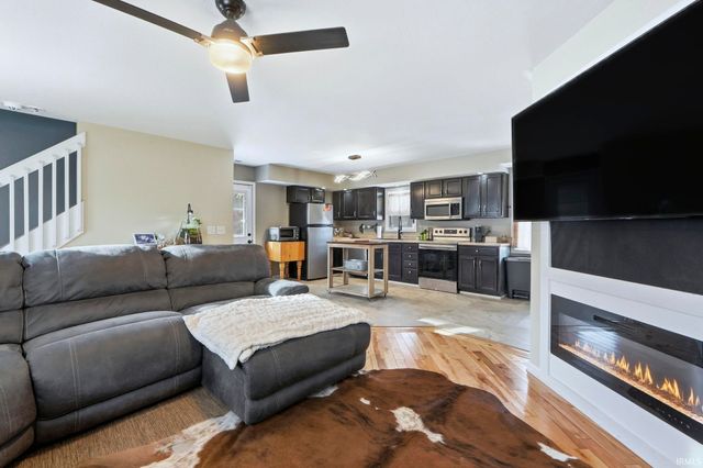 3302 McArthur Drive, Fort Wayne, IN 46809