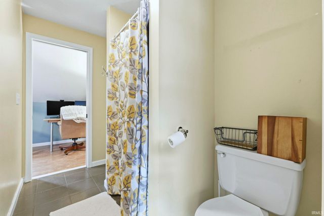 3302 McArthur Drive, Fort Wayne, IN 46809