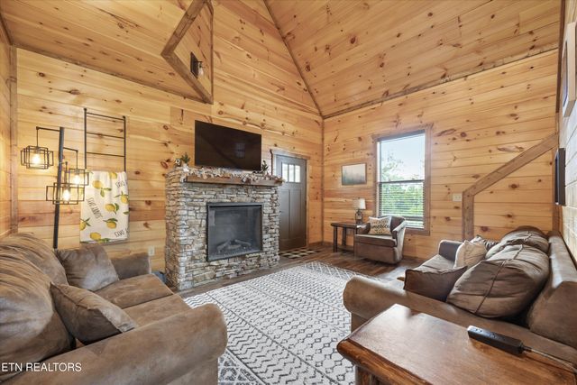 3169 Bear Mountain Lane, Sevierville, TN 37876