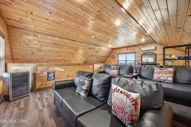 3169 Bear Mountain Lane, Sevierville, TN 37876