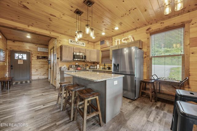 3169 Bear Mountain Lane, Sevierville, TN 37876
