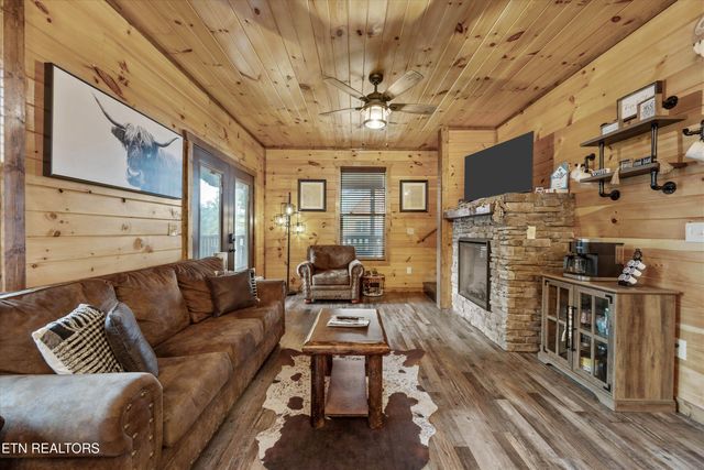 3169 Bear Mountain Lane, Sevierville, TN 37876