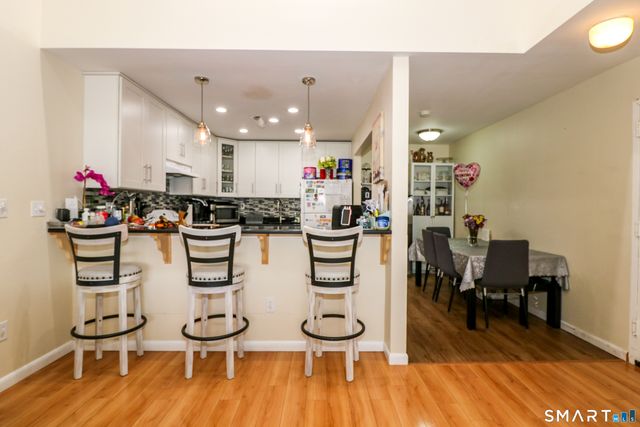 18 Amsterdam Avenue 3A, Bridgeport, CT 06606