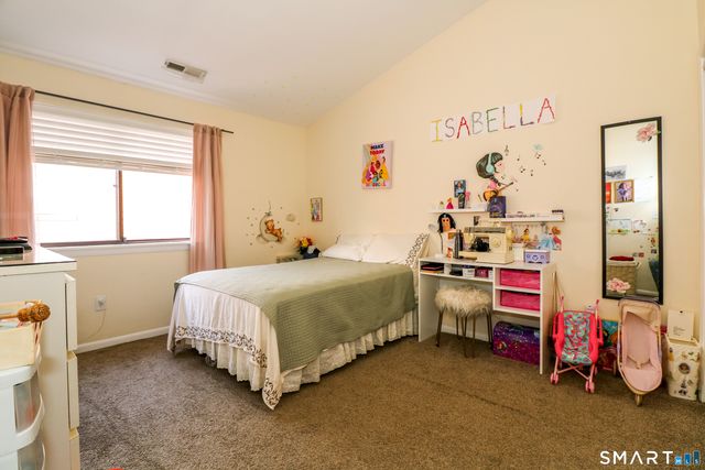 18 Amsterdam Avenue 3A, Bridgeport, CT 06606