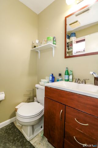 18 Amsterdam Avenue 3A, Bridgeport, CT 06606