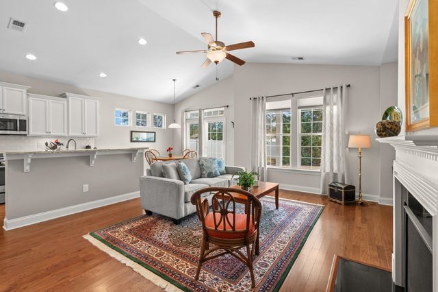 143 E Covington Dr., Myrtle Beach, SC 29579