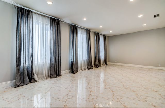 8 Zinnia, Irvine, CA 92618